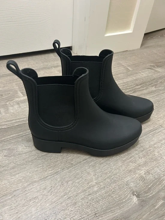 Jeffrey Campbell Black Chelsea Rain Ankle Boots Matte faux vegan leather 38 7.5 - Picture 3 of 14